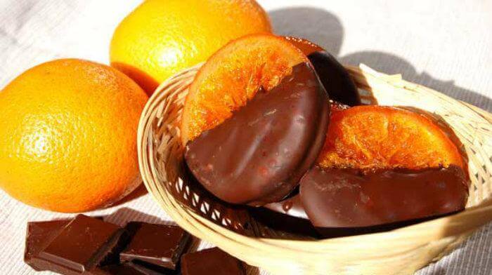Карамелизированные апельсины в шоколаде