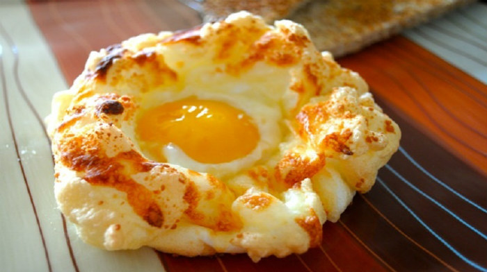 Яйца на завтрак